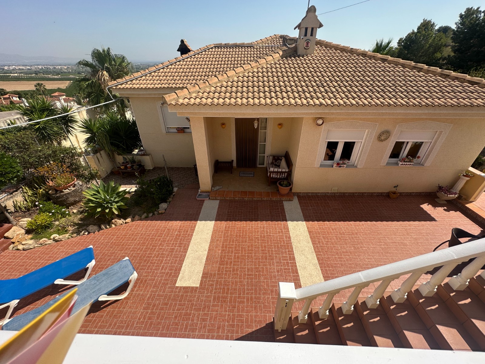 Villa, Lomas de Juliana