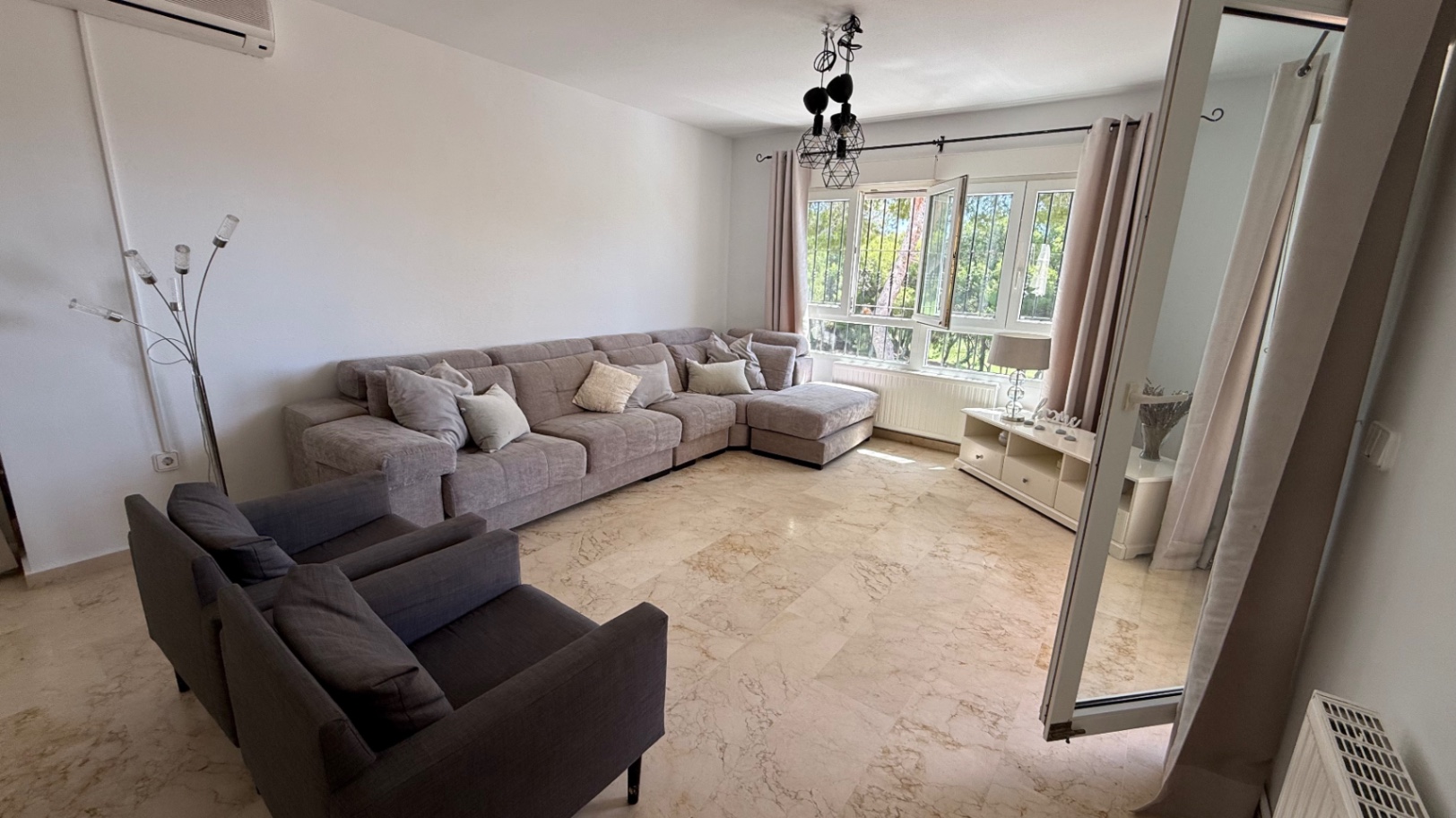 Villa, Orihuela