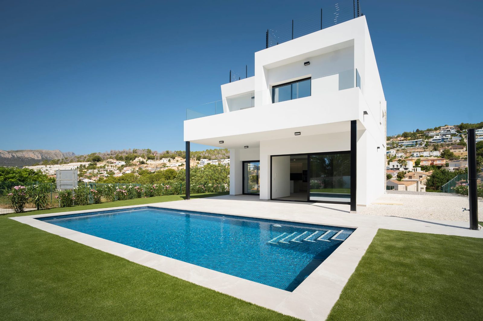 Villa, Cometa Carrió