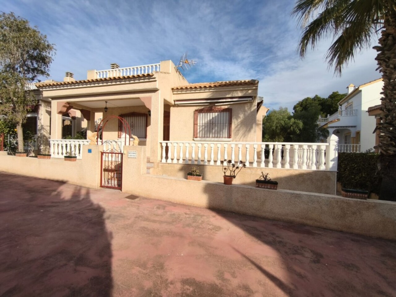 Villa, Algorfa