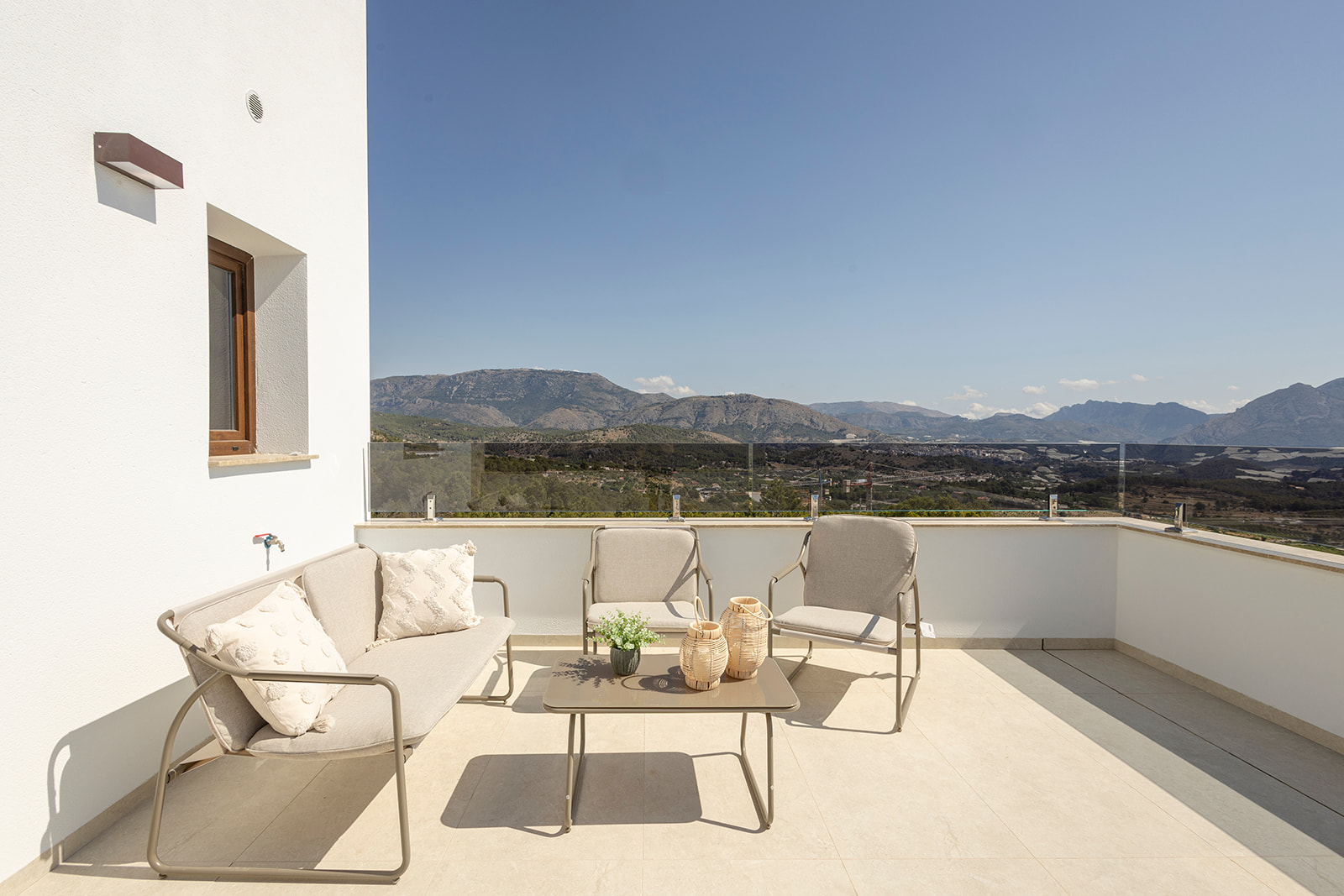 Villa, Balcón de Ponoig