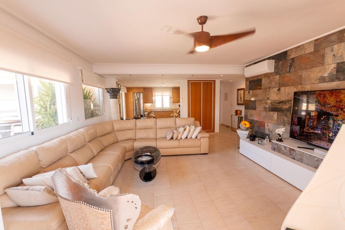 Apartment, Los Dolses