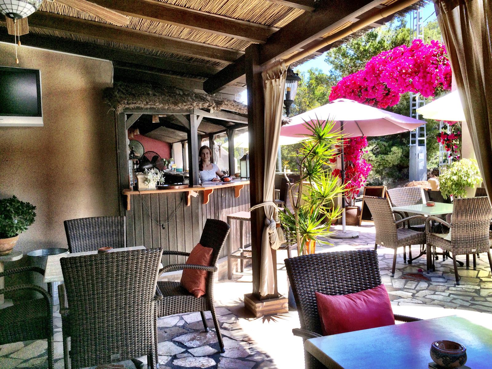 Bar / Restaurant, Pinar del Advocat - Cometa