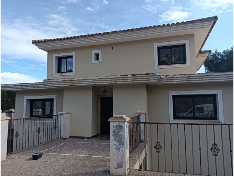 Villa, Polop