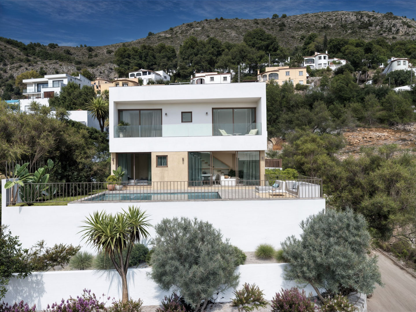 Villa, Alcalali
