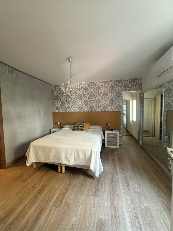 Villa, Albir