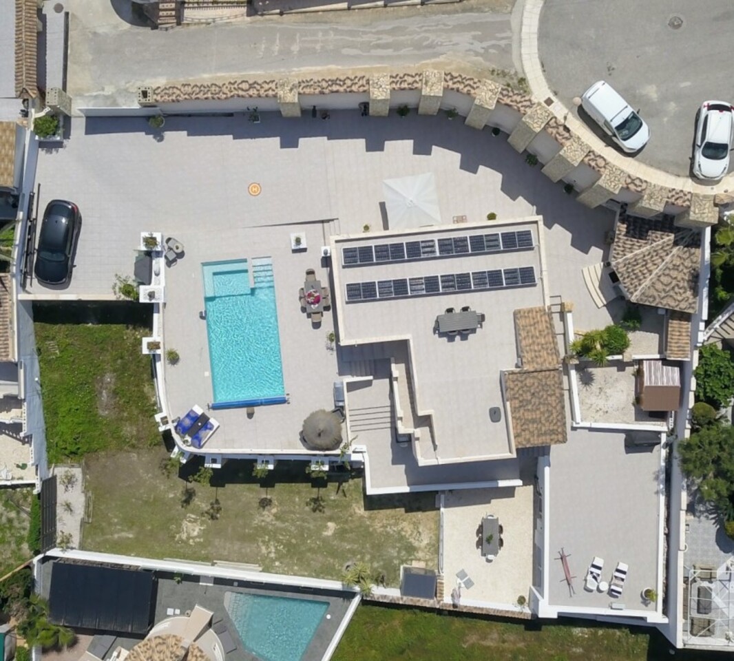 Villa, Quesada