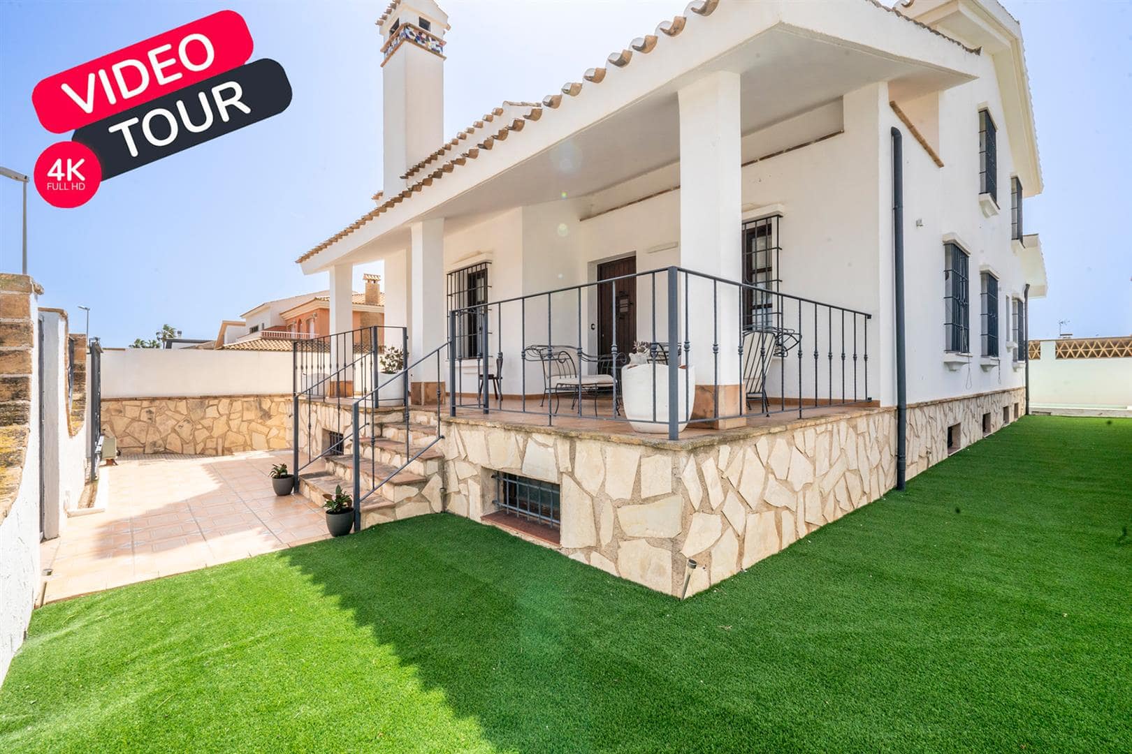 Villa, Santiago de la Ribera