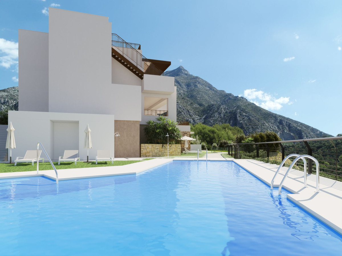 Apartment, Istán