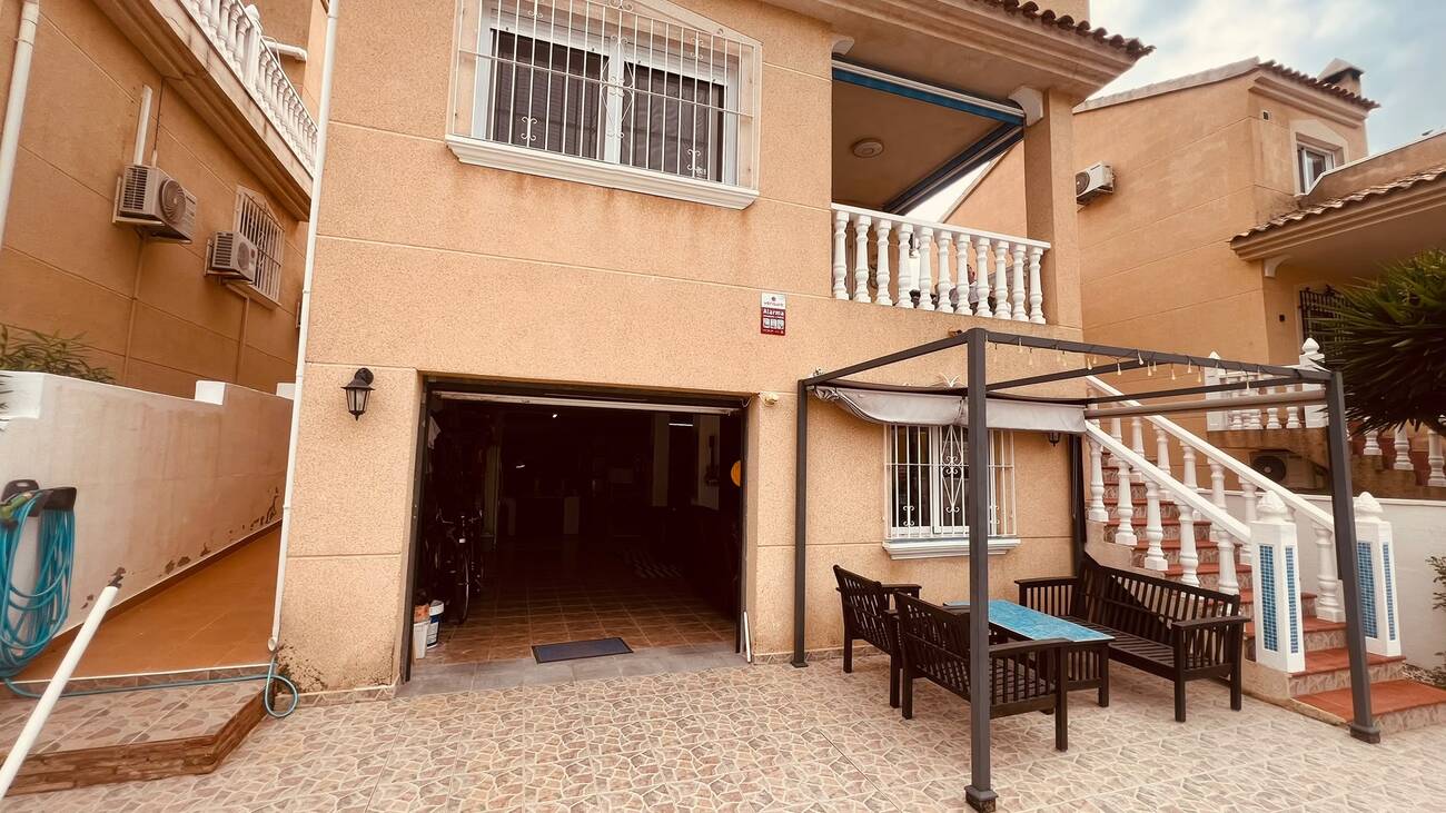 Villa, Villamartin
