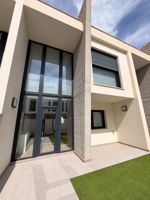 Townhouse, Albir