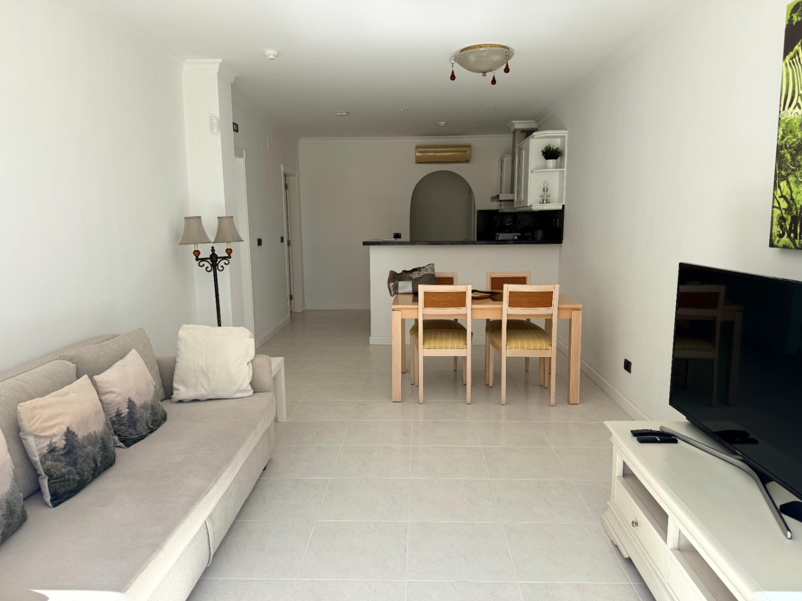Apartment, La Fustera