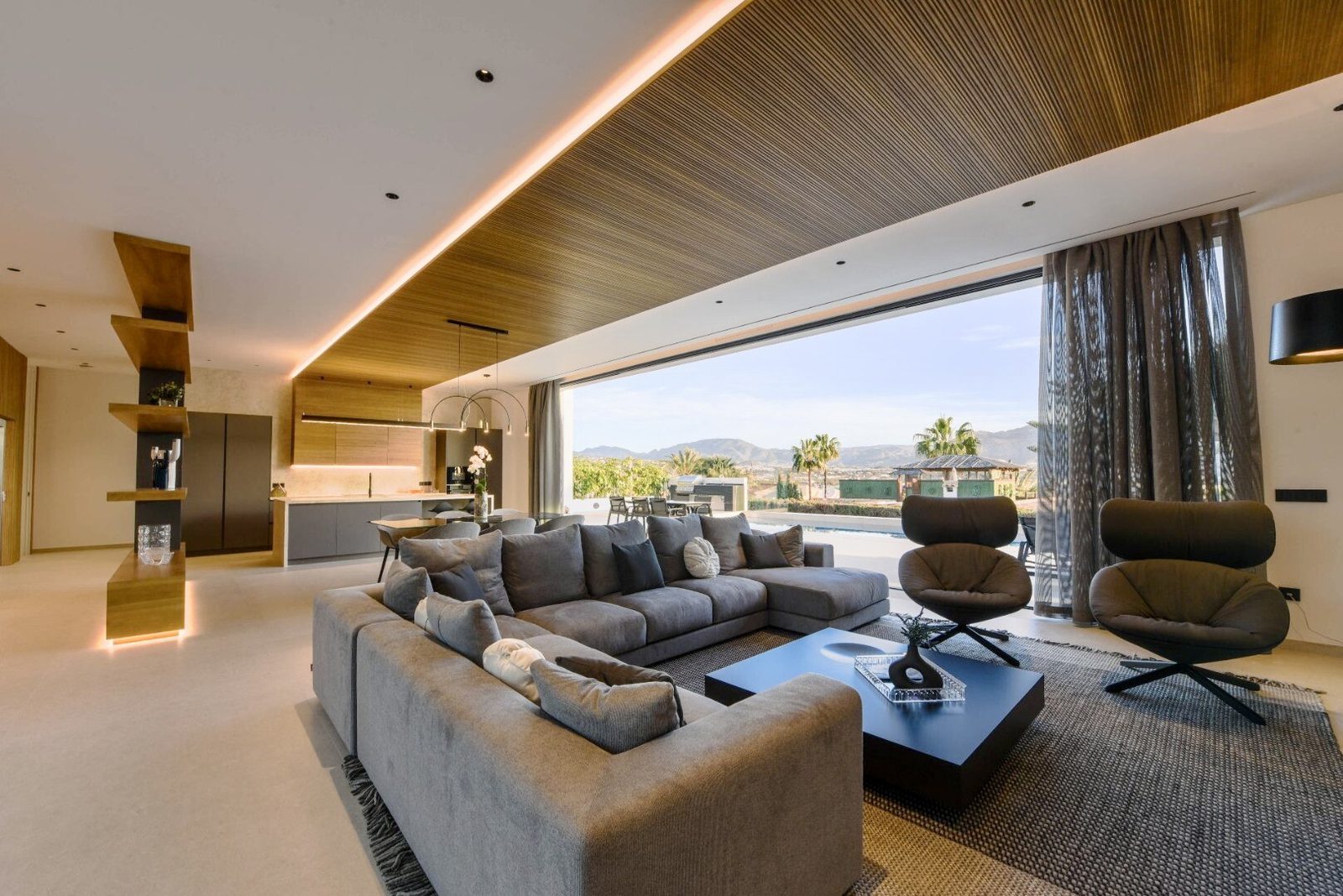 Villa, Albir