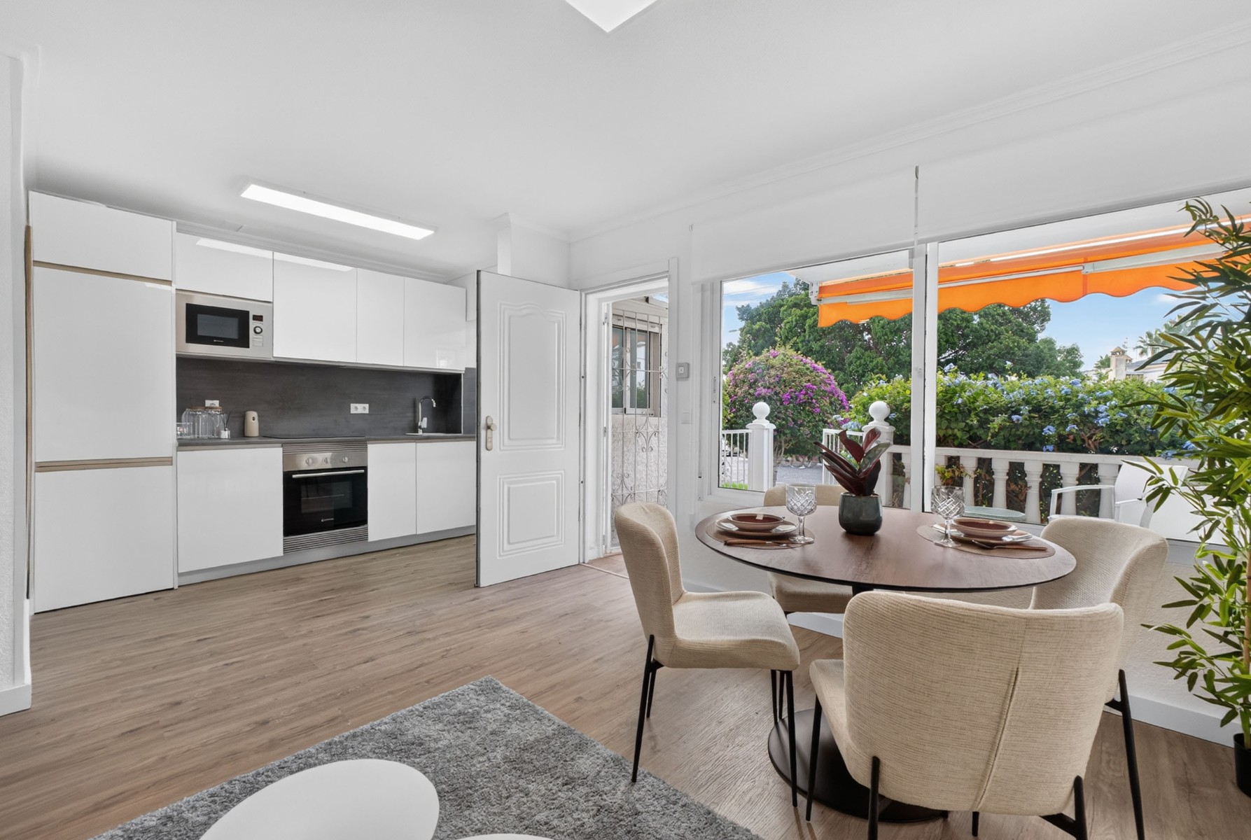 Apartment, Villamartin