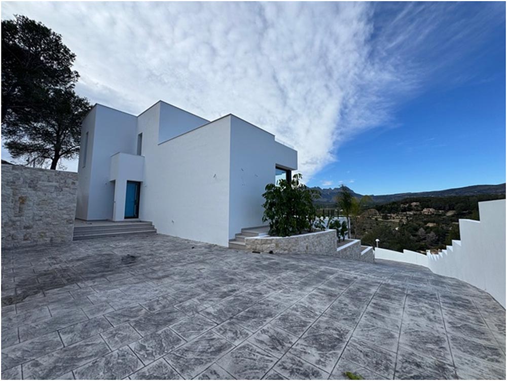 Villa, Empedrola