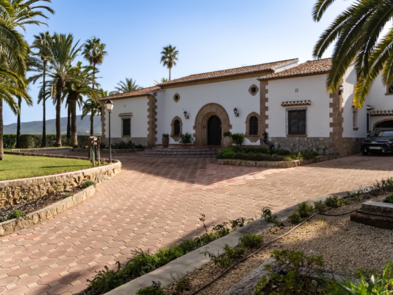 Villa, Partides comunes - Adsubia