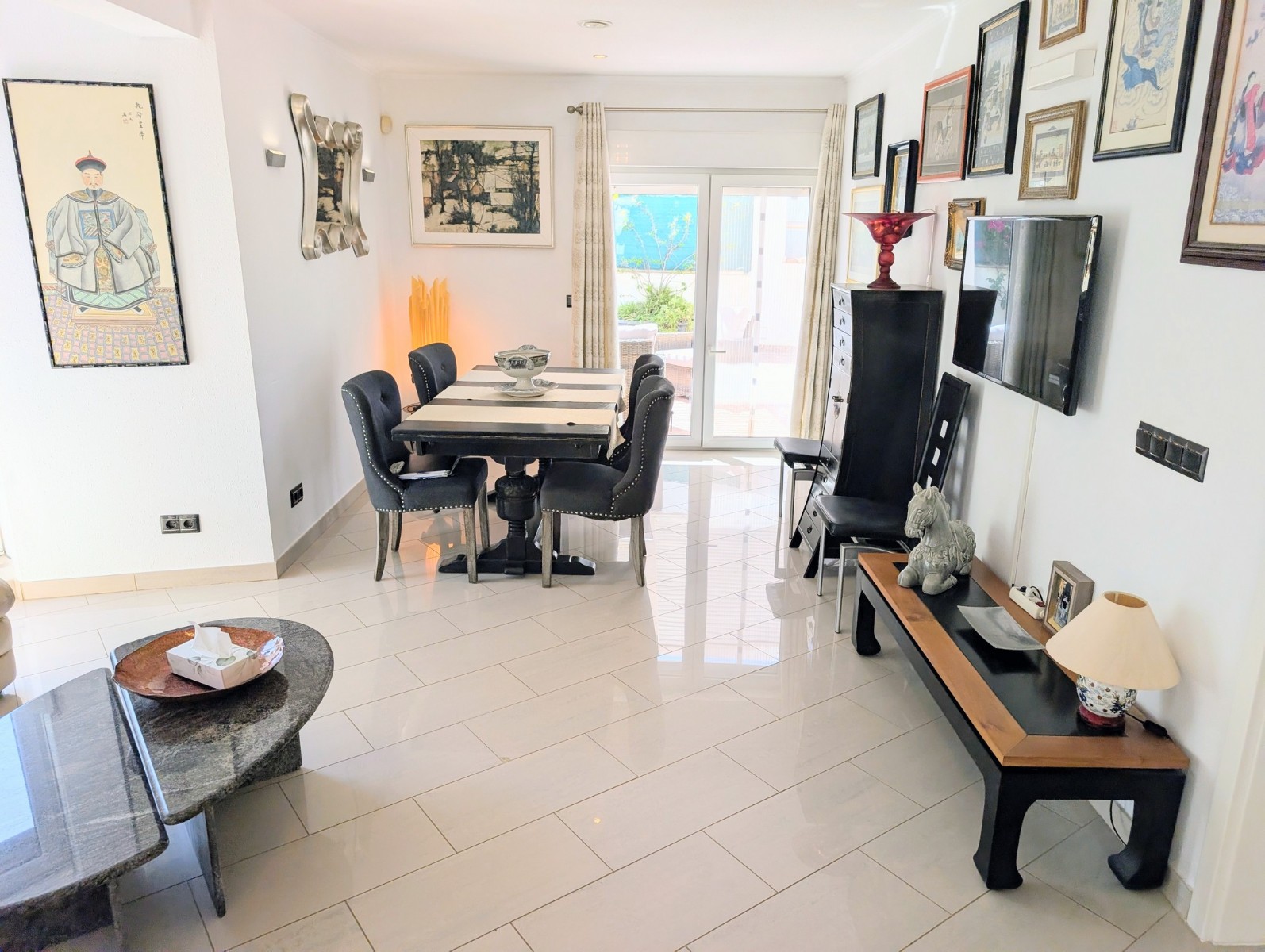 Villa, Jalon
