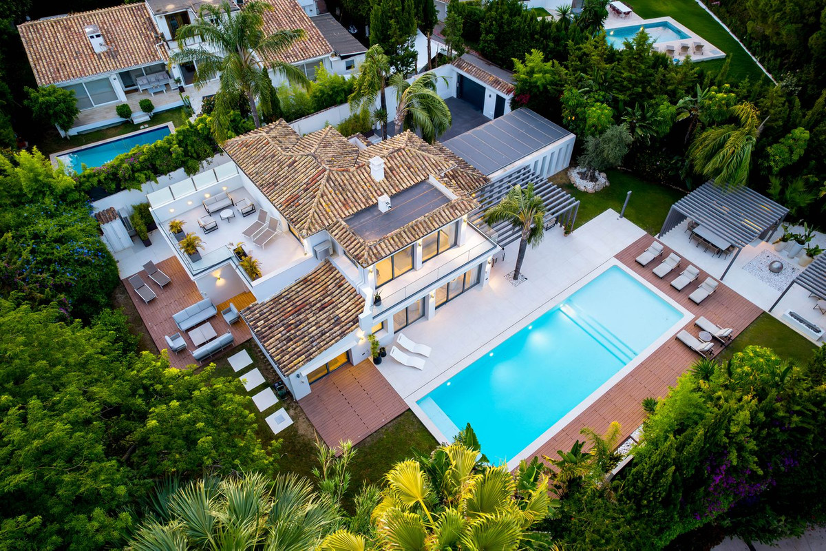 Villa, Las Brisas