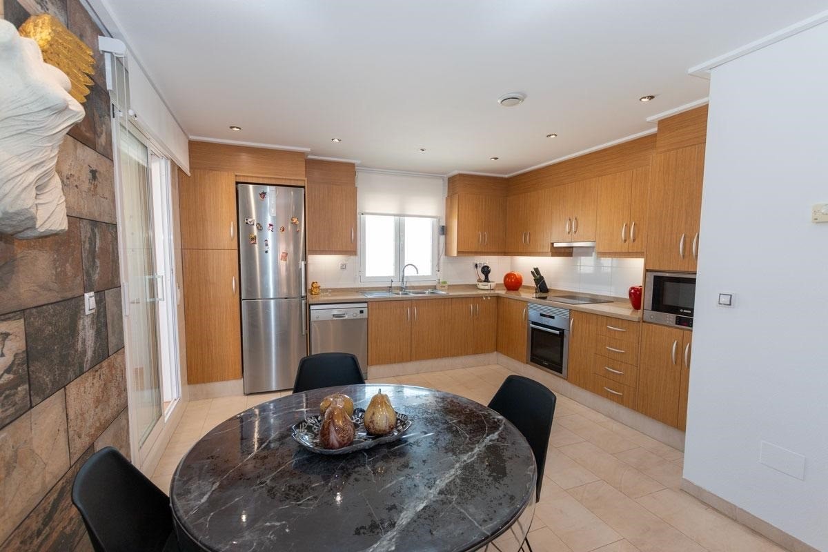 Apartment, Los Dolses