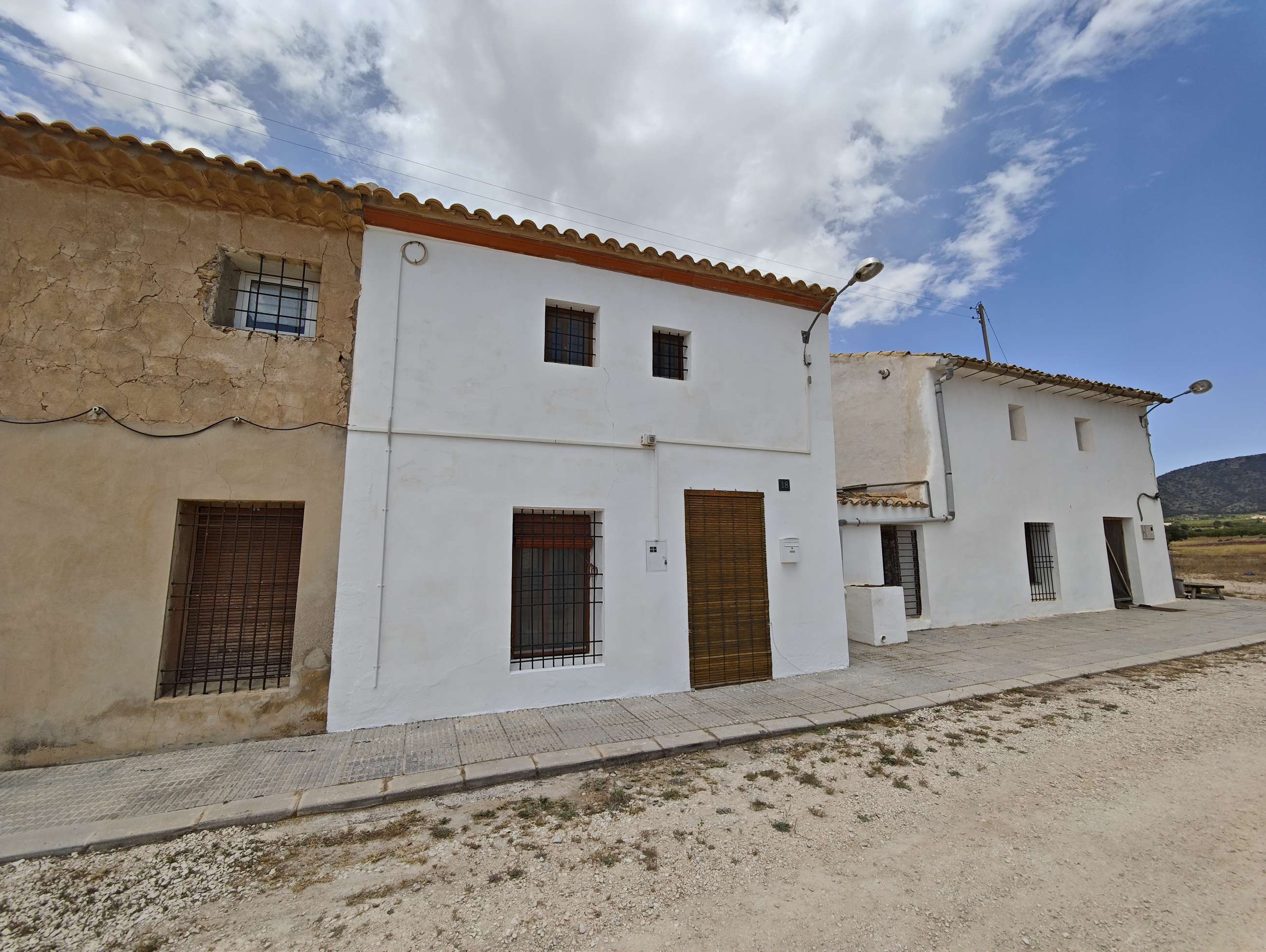 Country house, Inland