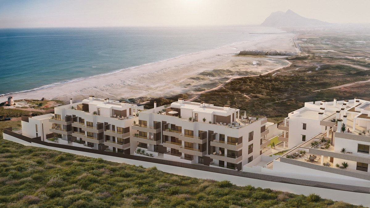 Apartment, La Línea