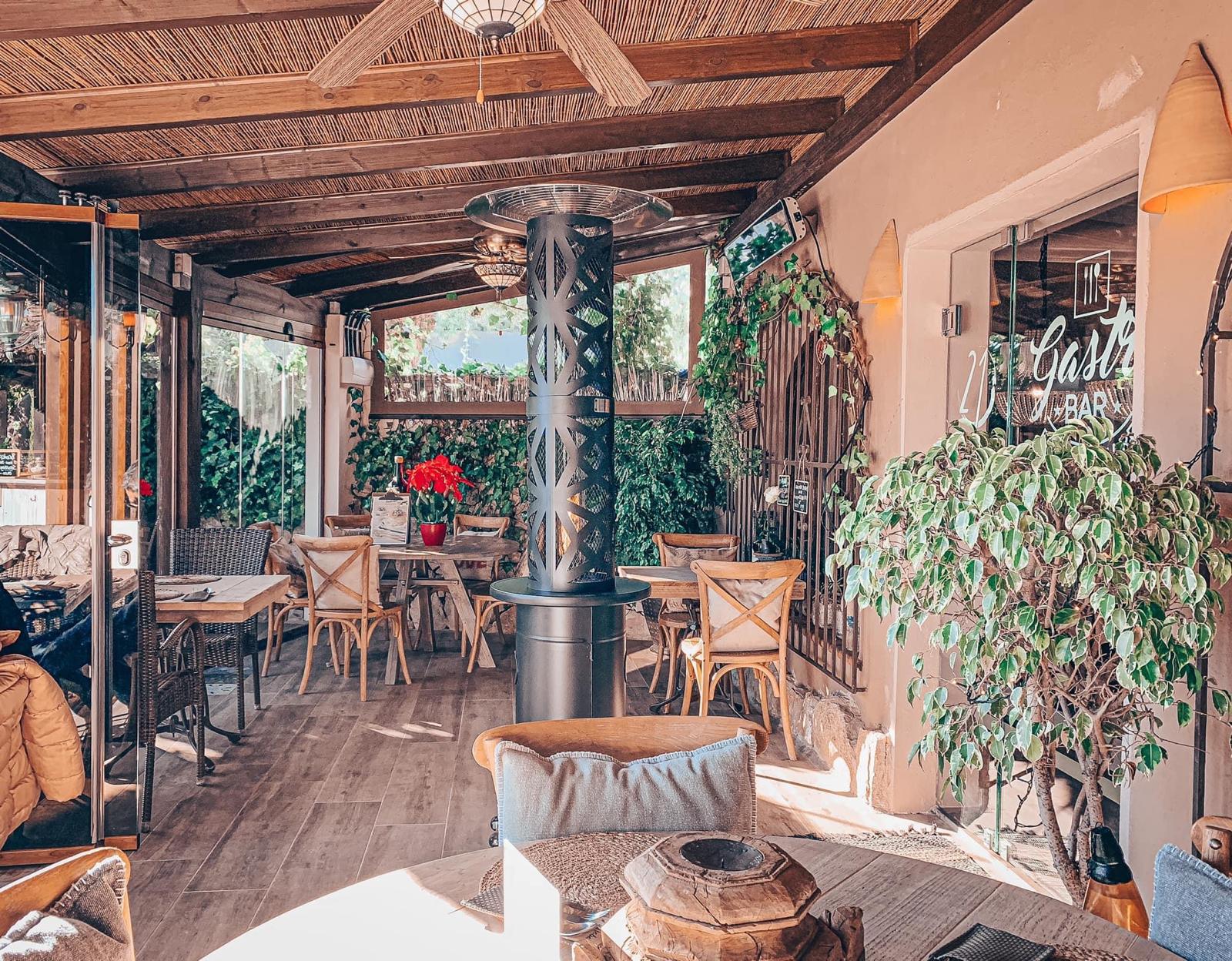 Bar / Restaurant, Pinar del Advocat - Cometa