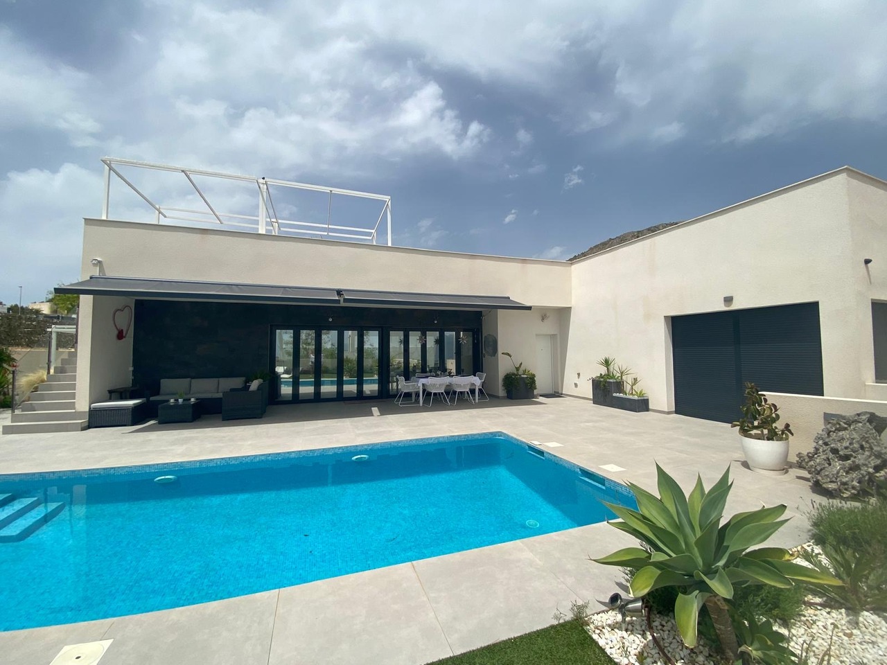 Villa, Polop