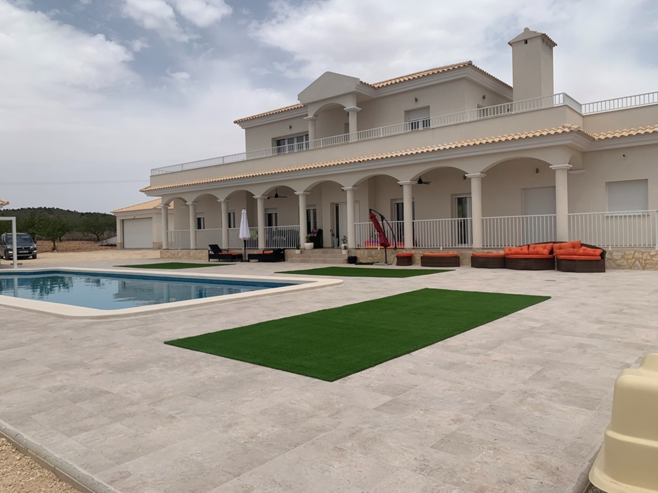 Villa, Inland