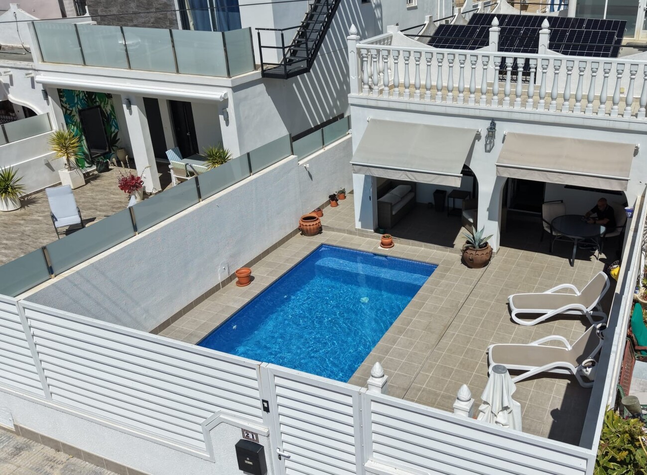 Semi Detached, Villamartin