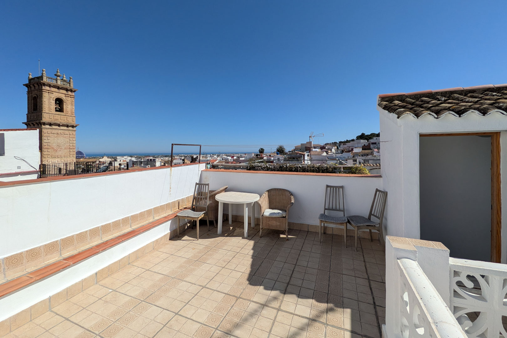 Townhouse, Oliva