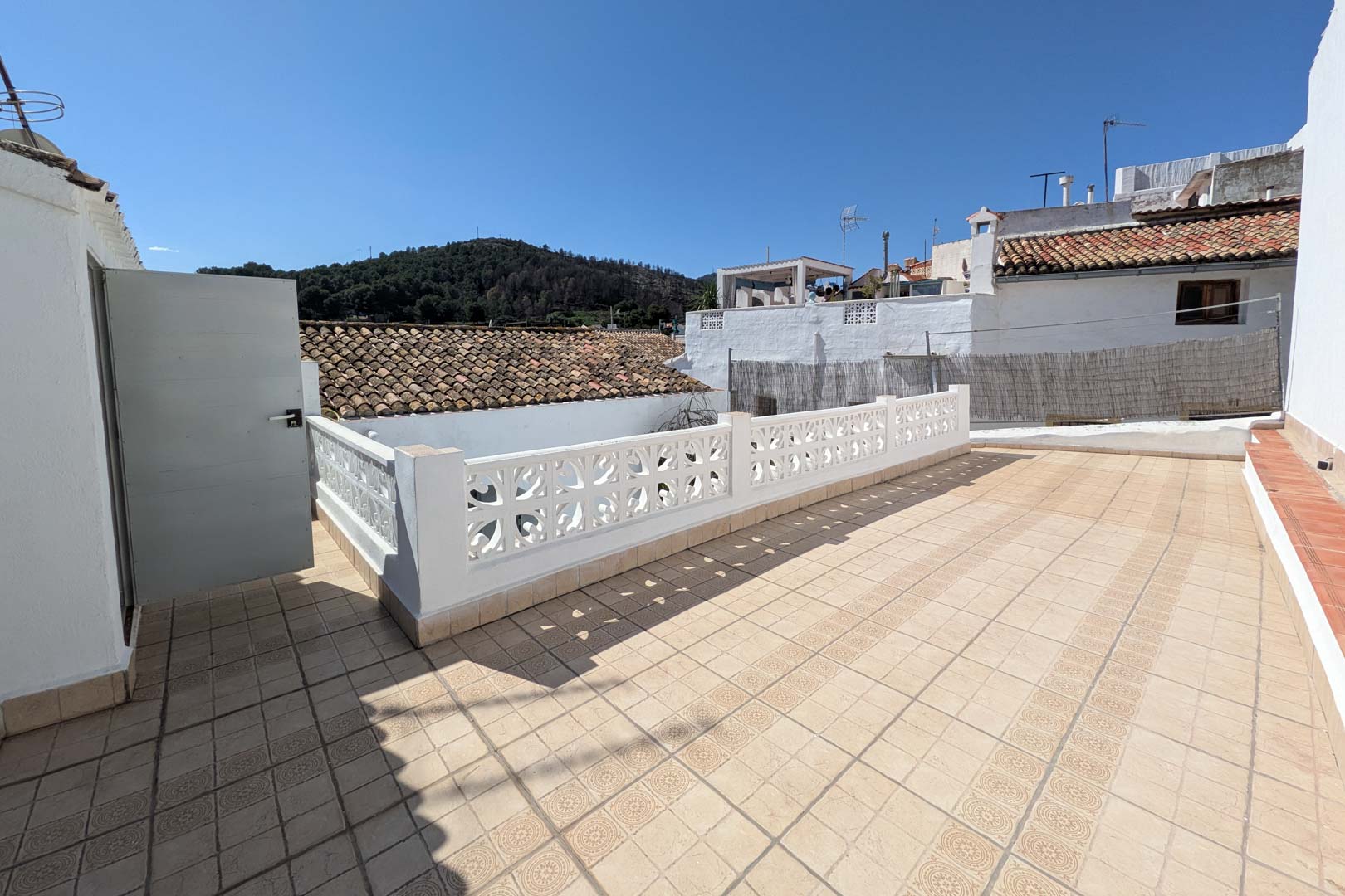 Townhouse, Oliva