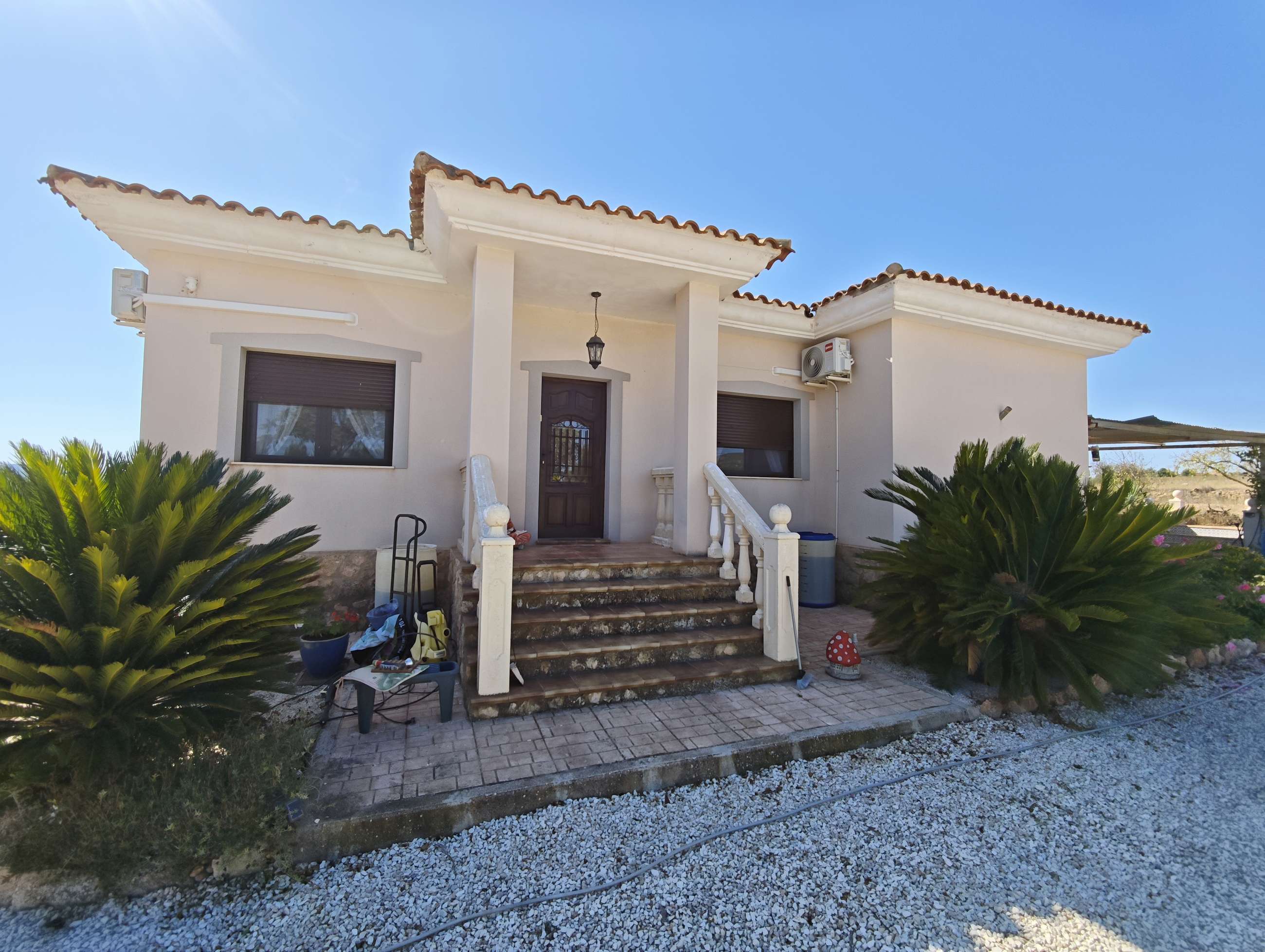 Villa, Inland