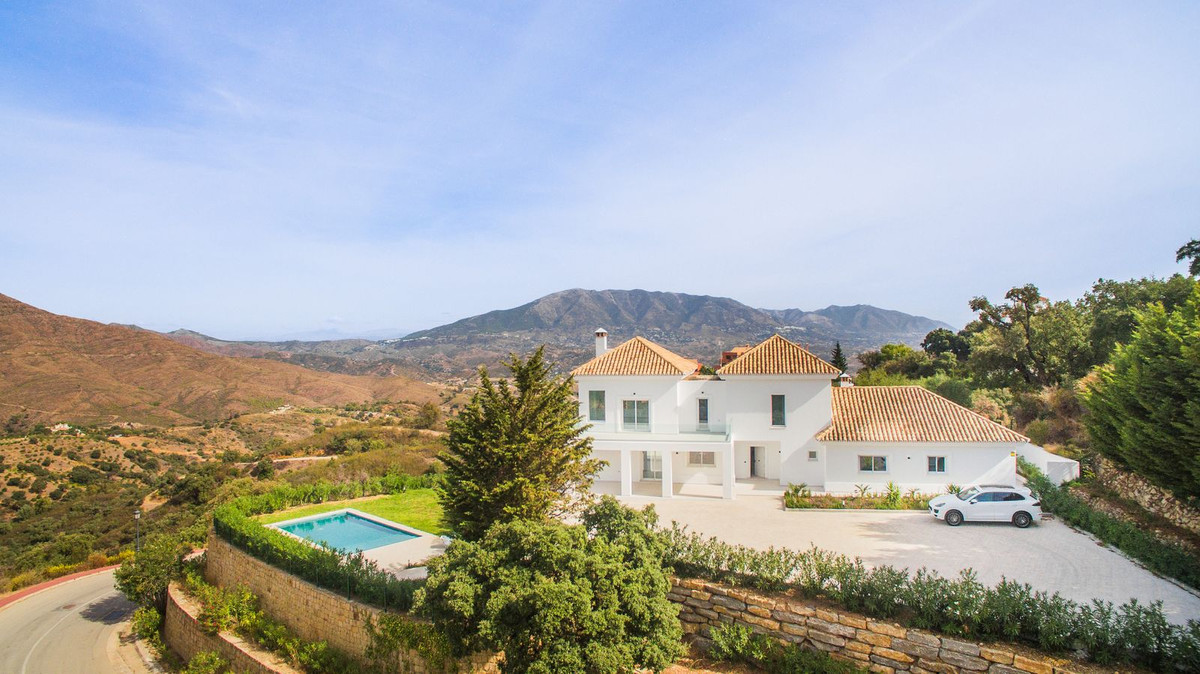 Villa, La Mairena