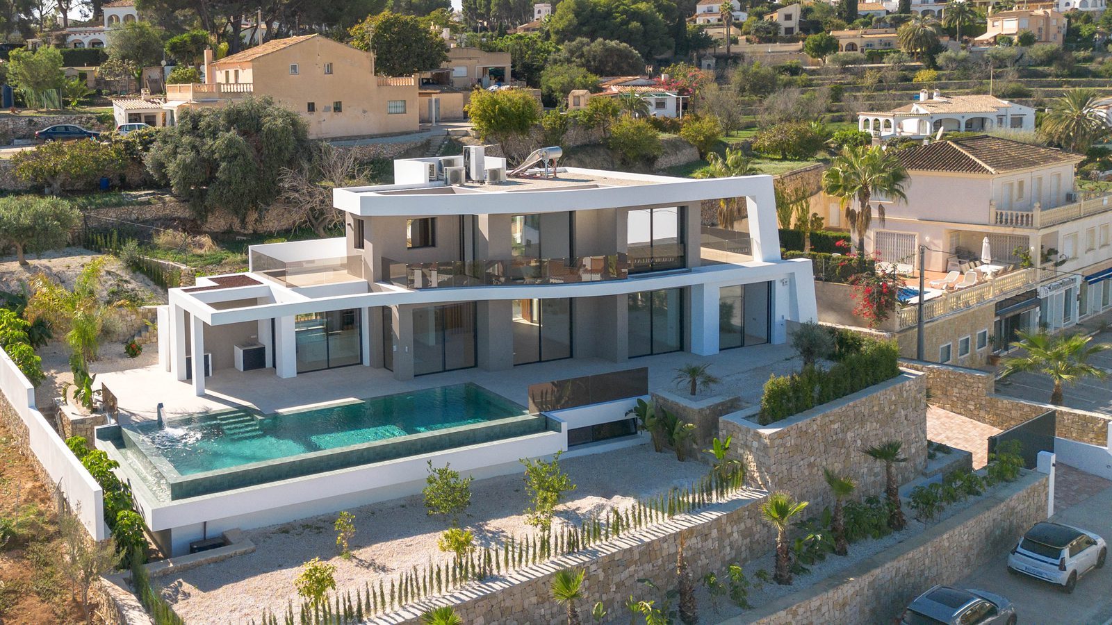 Villa, La Fustera