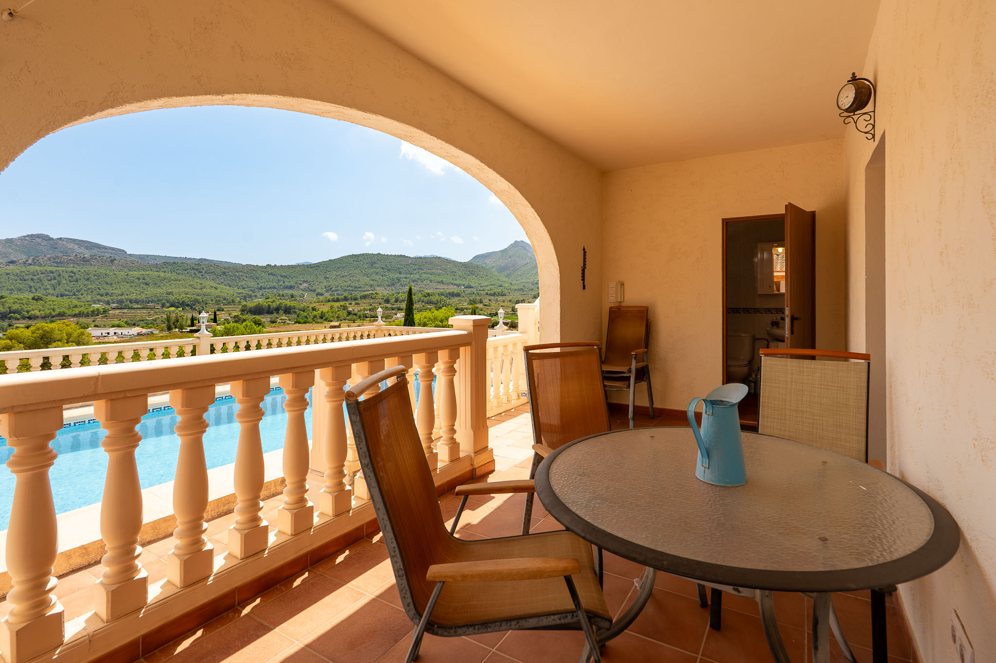 Villa, Jalon