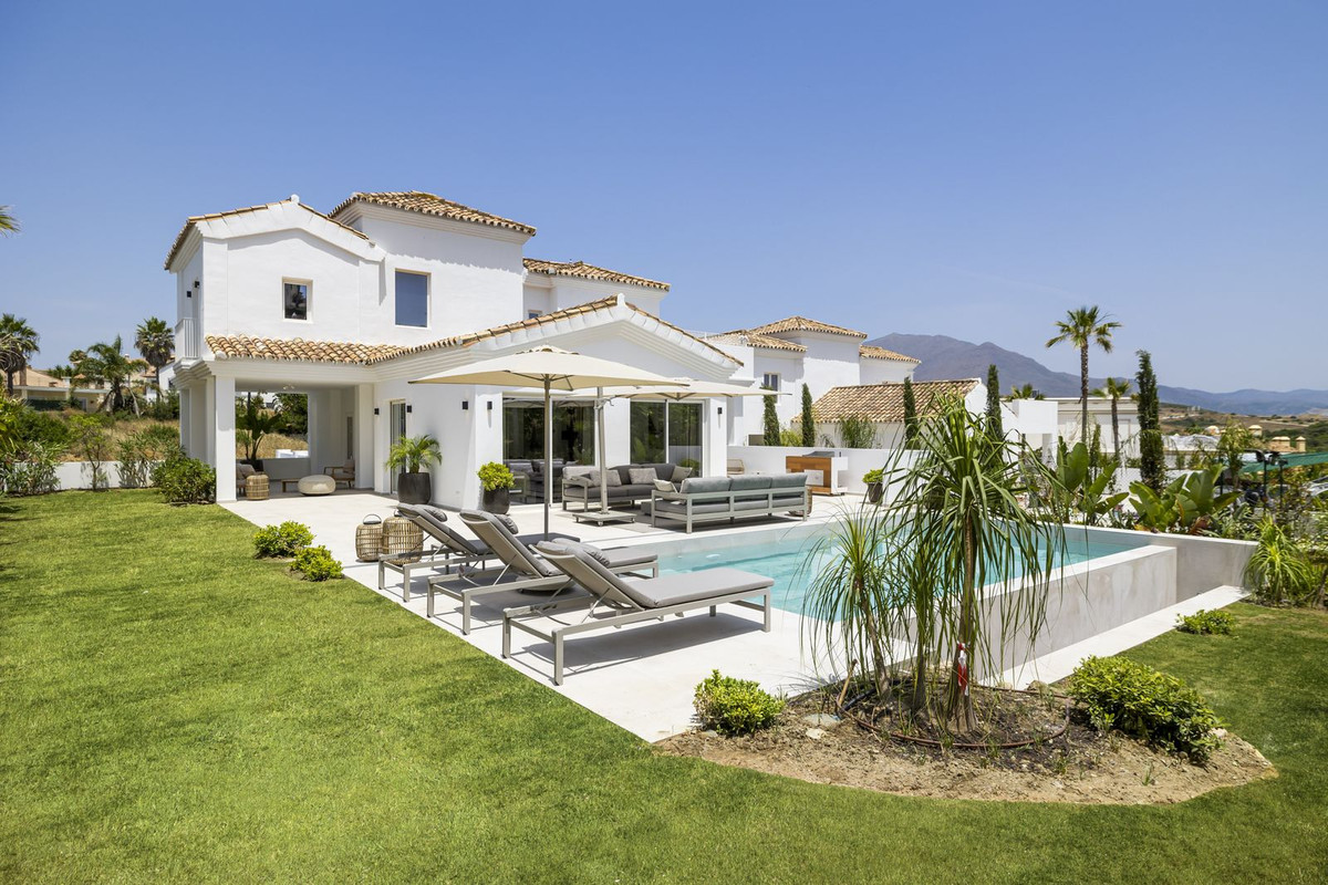 Villa, Casares Playa