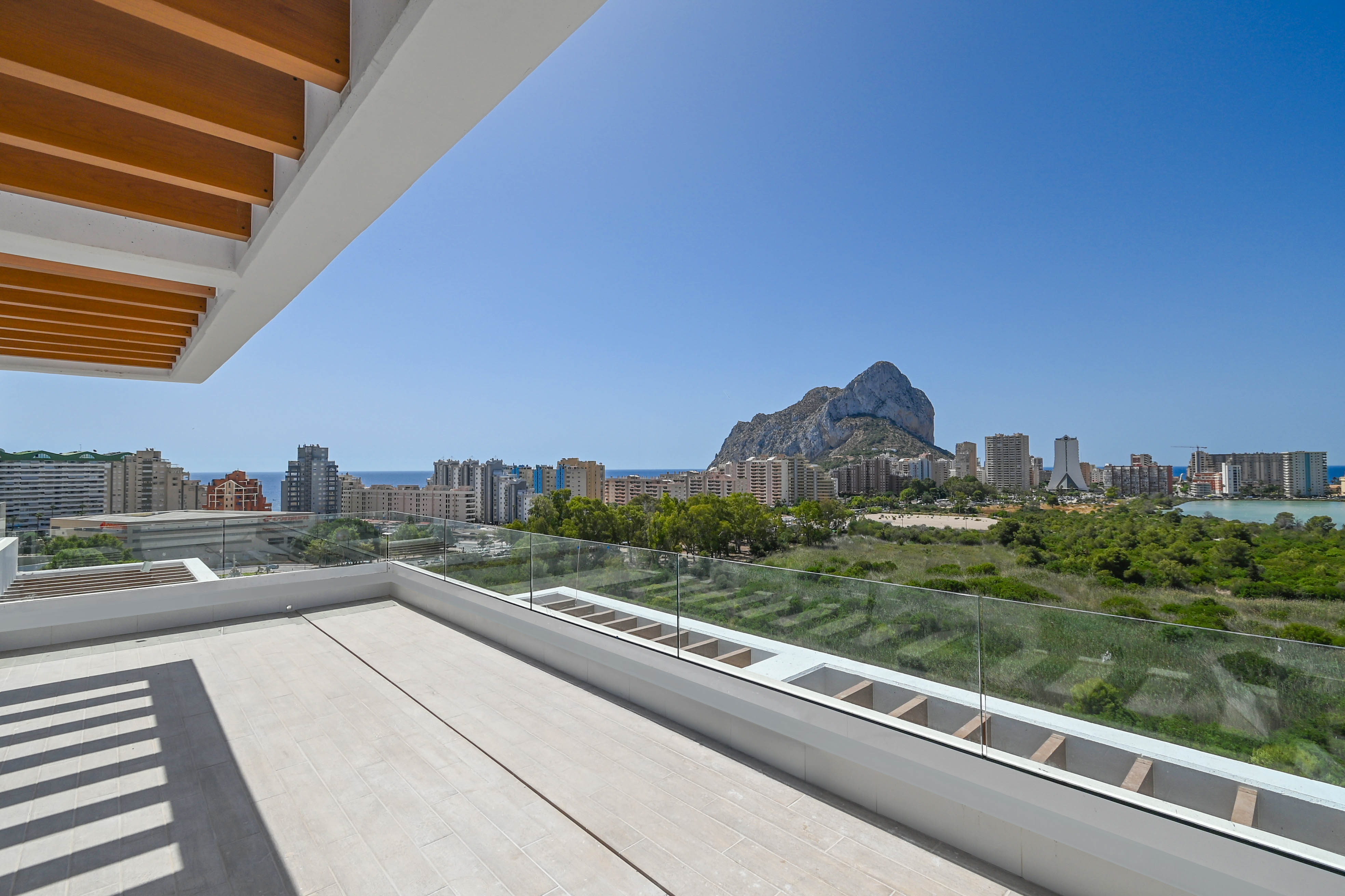 Penthouse, Las Salinas
