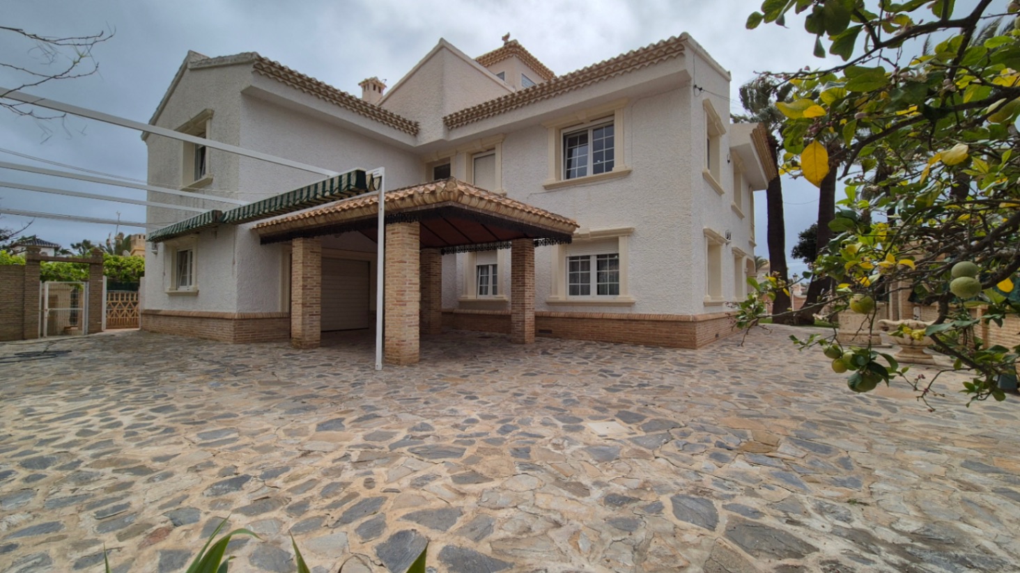 Villa, Orihuela