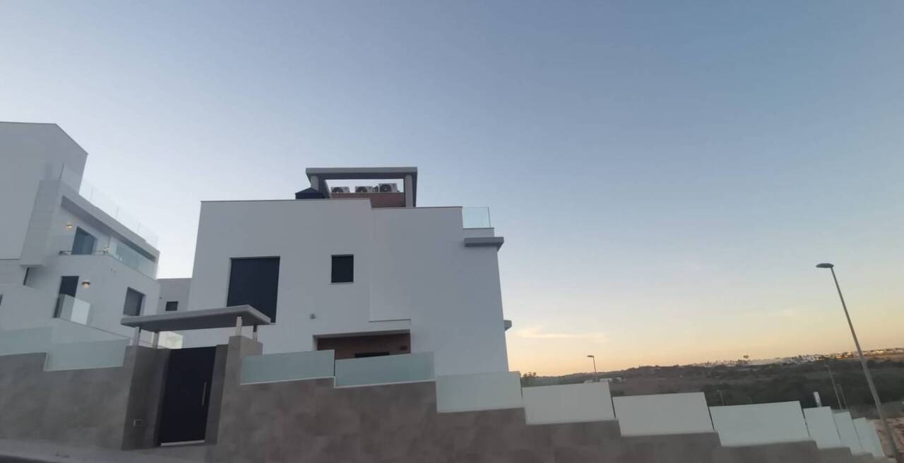 Villa, Campoamor