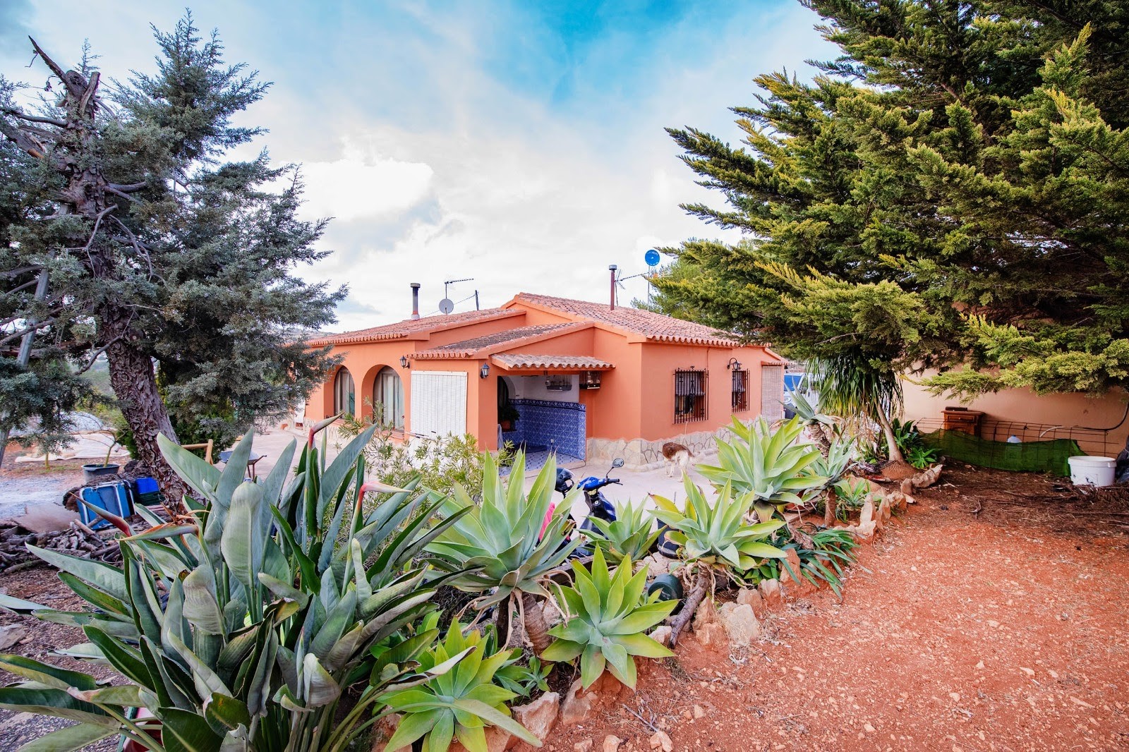 Country house, Partida Canor