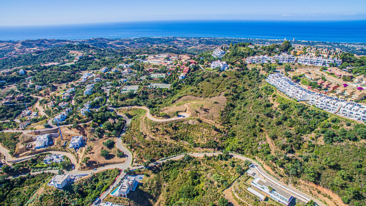 Plot / Land, La Mairena