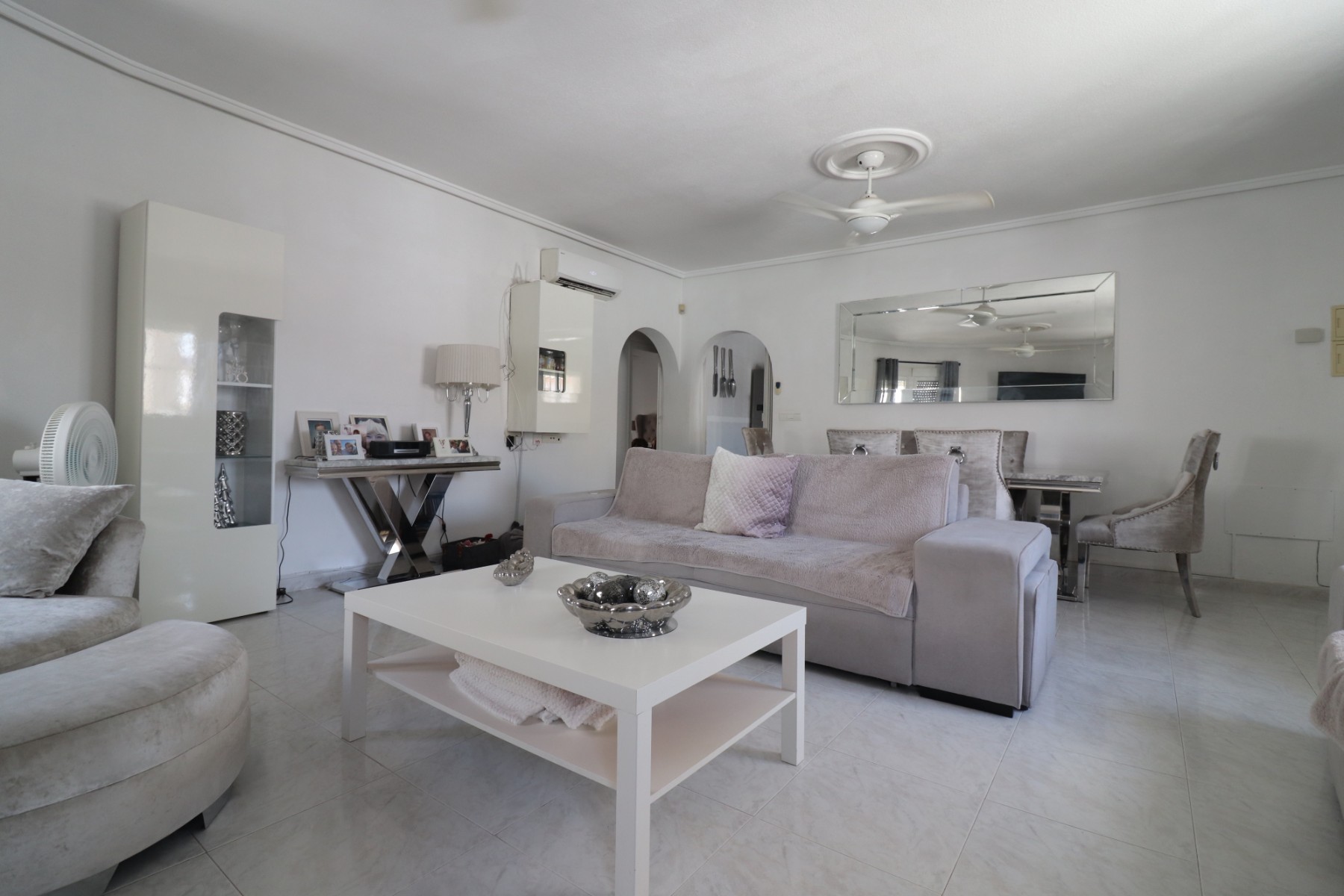 Villa, Benimar I