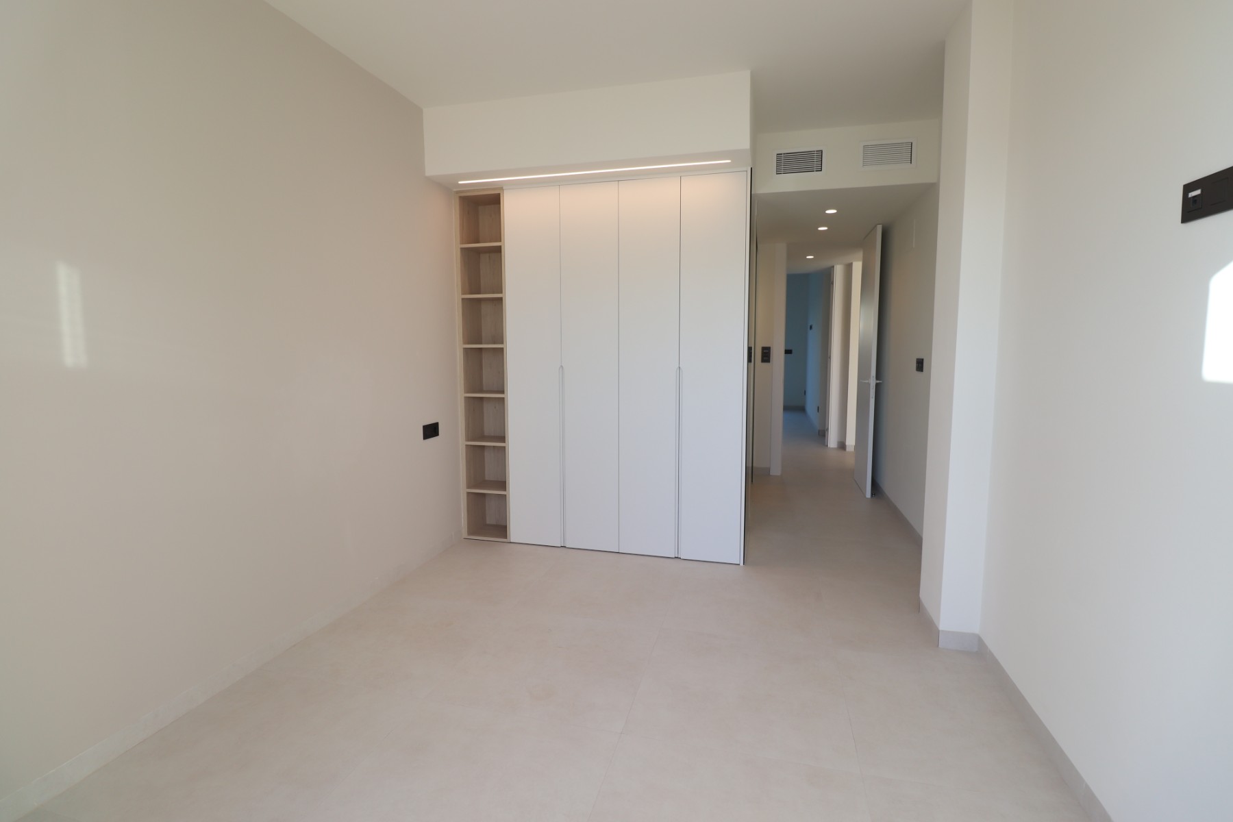 Apartment, El Raso
