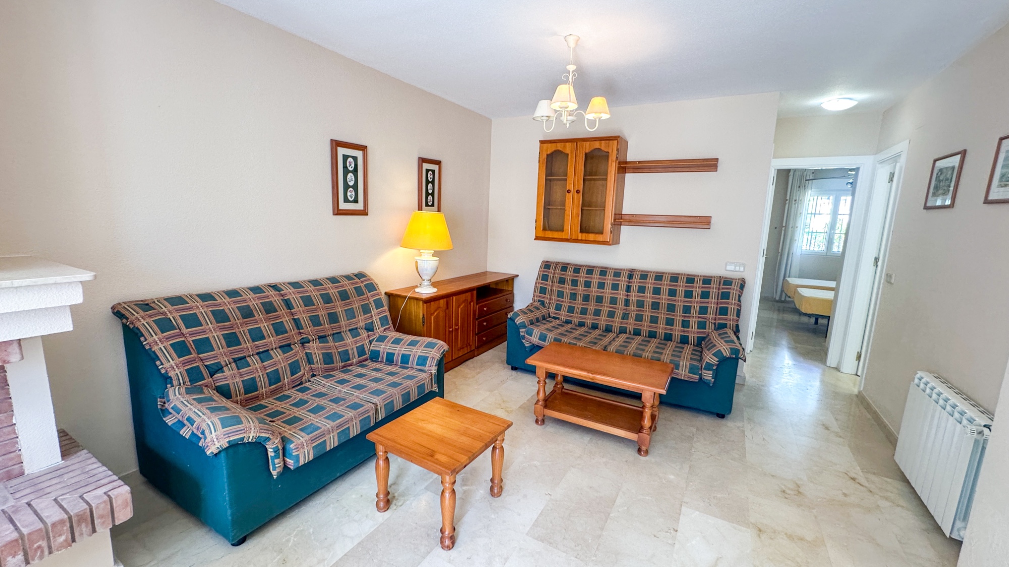 Townhouse, Los Dolses
