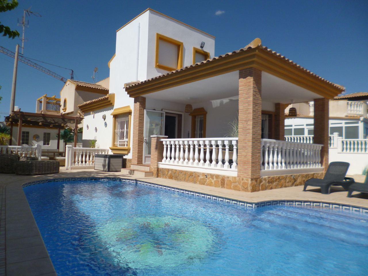 Villa, Pilar de la Horadada