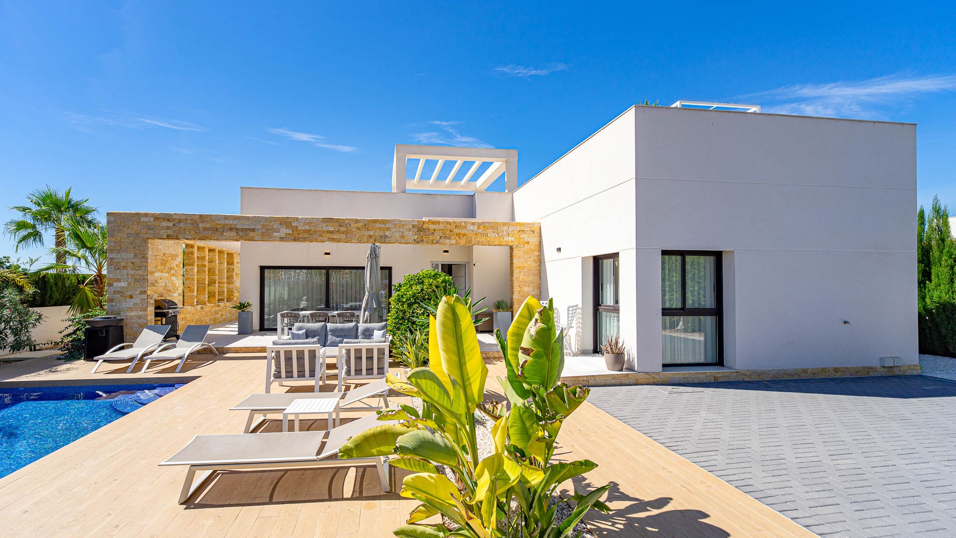 Villa, Doña Pepa