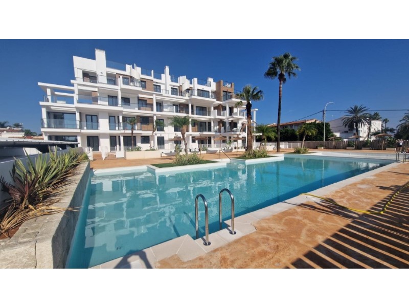 Penthouse, Las Marinas / Les Marines