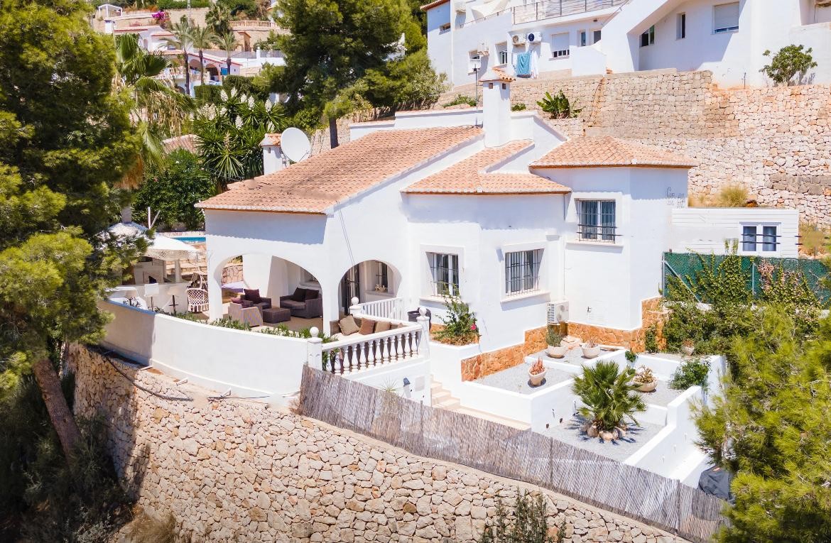 Villa, Puerto