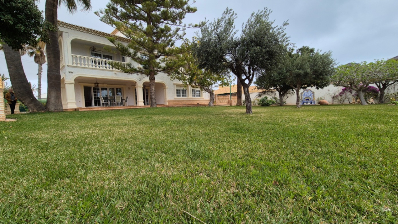 Villa, Orihuela