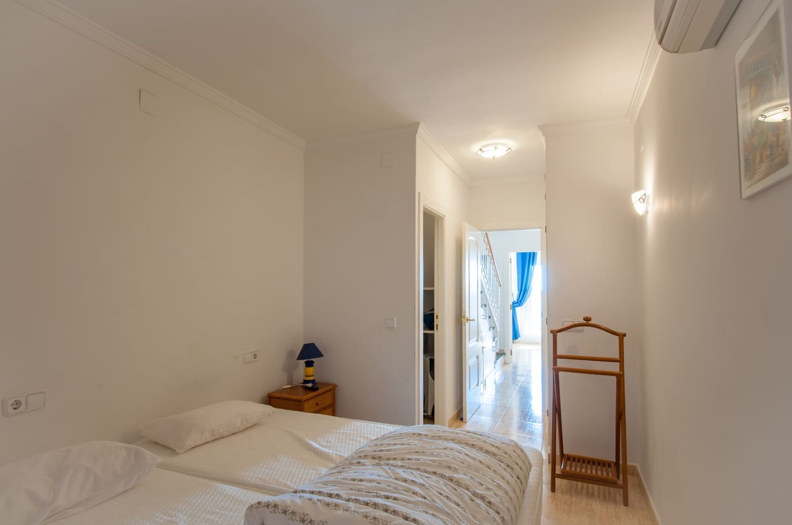 Apartment, Playetes